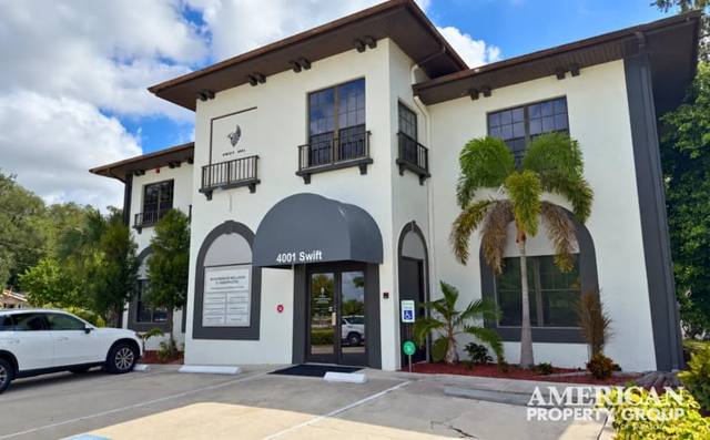 4001 Swift Rd — Office for lease in Sarasota, FL